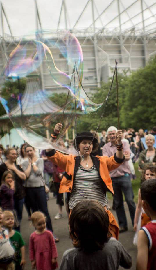 Outdoor Bubble Walkabout - Bubble Inc