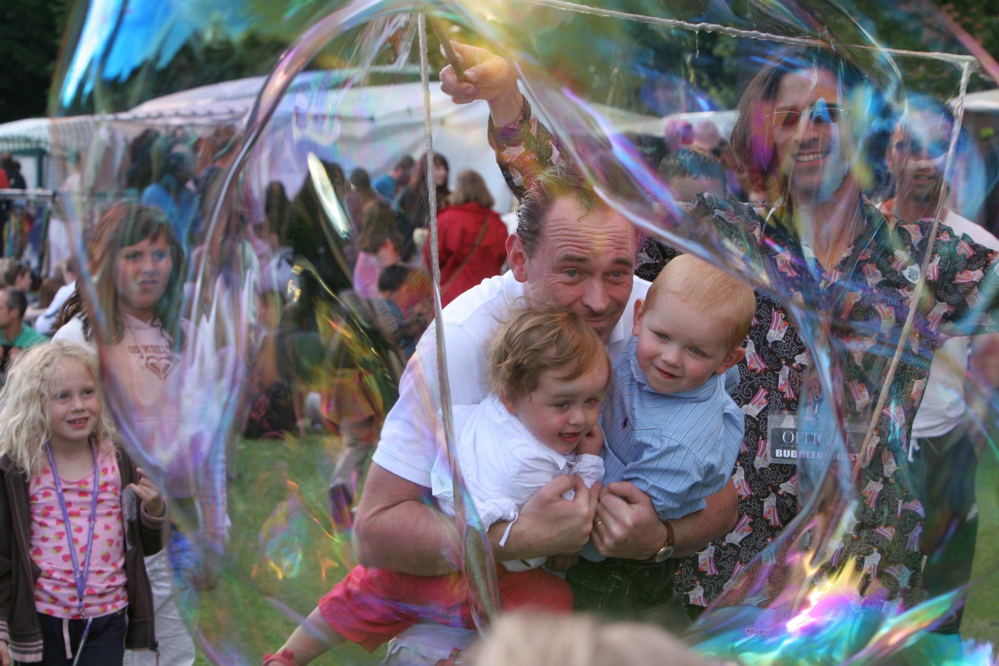 Outdoor Bubble Walkabout - Bubble Inc