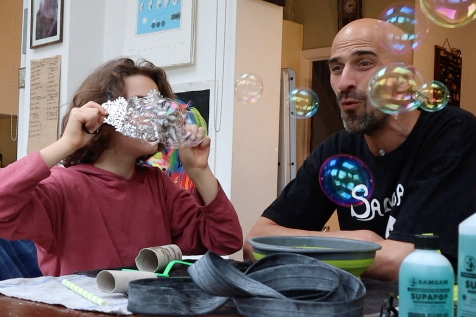 How to make bubble toys at home! With Samsam Bubbleman