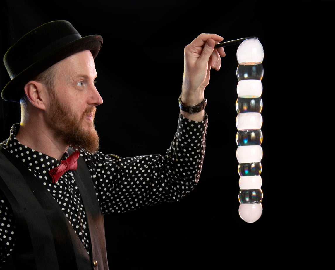 World's Tallest Bubbleologist